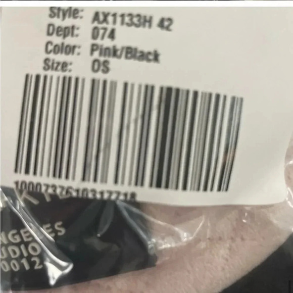 KENDALL + KYLIE PINK AND BLACK QUILTED VELOUR BASEBALL HAT O/S - Picture 3 of 14